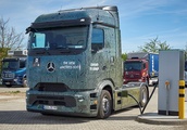 Mercedes-Benz Trucks: Laden mit 1.000 Kilowatt