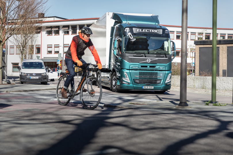 Volvo Trucks: Doppelradar erkennt Gefahren