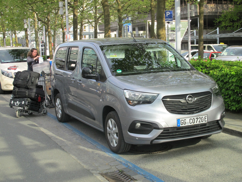 Opel Combo-e für die Großfamilie