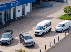 Maxus bietet zwei Transporter, Pick-up und Luxusvan mit E-Antrieb