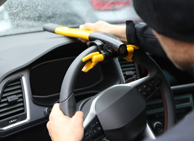 Autodiebe ohne Chance mit praktischen Hilfsmitteln