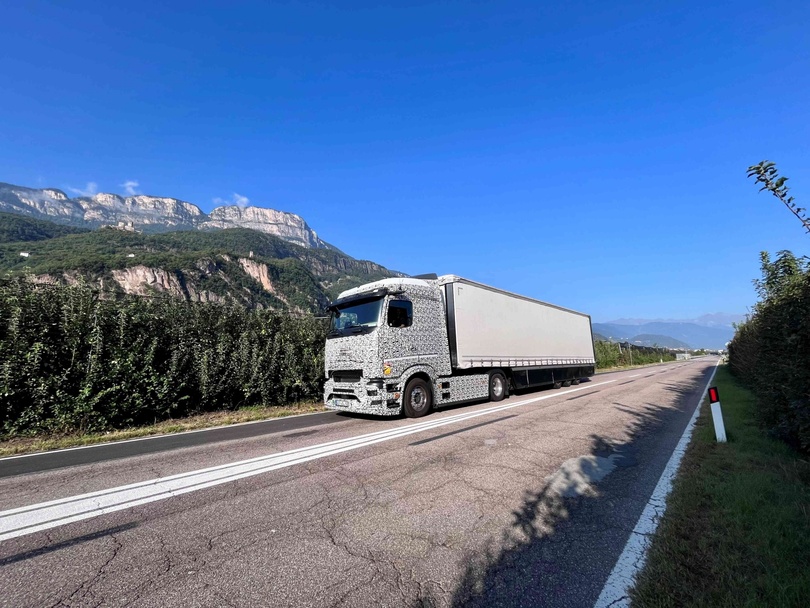 Prototyp des eActros 600 elektrisiert