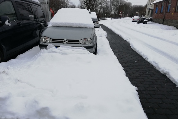 Tipp: Winterdienst   - Salz ist meist verboten  