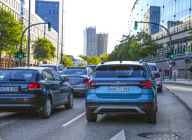Neue Regeln im Verkehr  - Digitale Fahrzeugpapiere sollen kommen