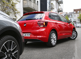 Wo das eigene Auto steht  - Jeder Fünfte parkt unter der Laterne 