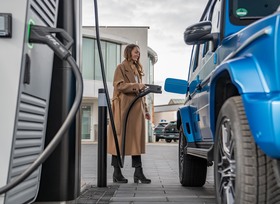 Mercedes baut Infrastruktur aus  - Leichter laden 