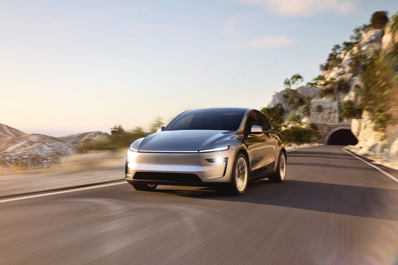 Umfrage bei Fuhrparkleitern  - Mehr als ein Drittel boykottiert Tesla 